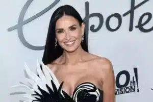 demi moore chirurgie esthétique